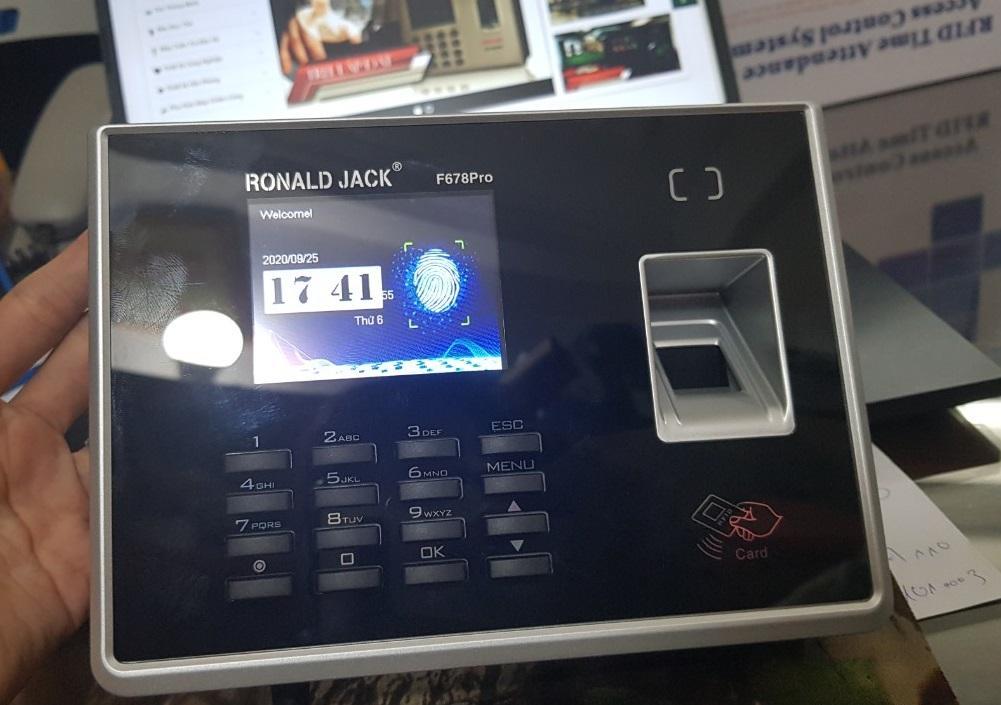 Hệ Thống Căn Nhà Công Nghệ