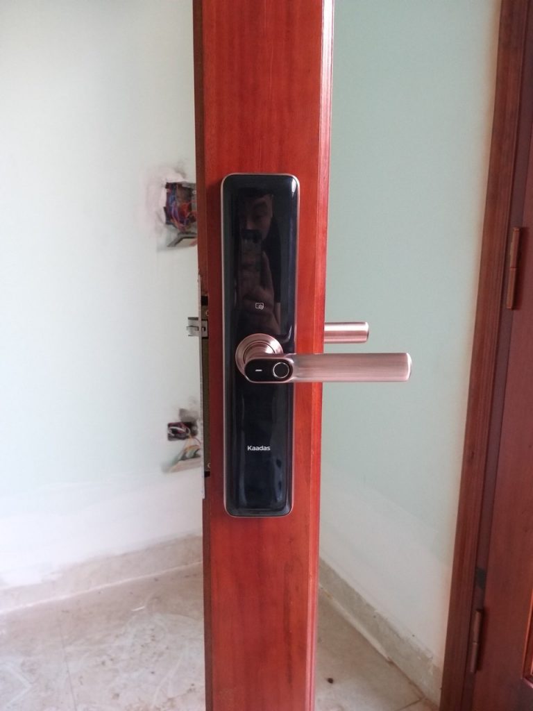 Hệ Thống Căn Nhà Công Nghệ
