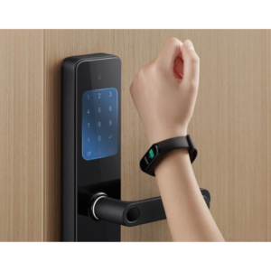 White Beige Illustrated Graduation Celebration Invitation Card (24)