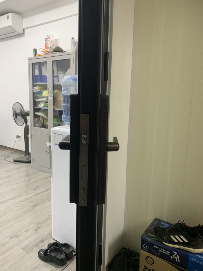 Hệ Thống Căn Nhà Công Nghệ