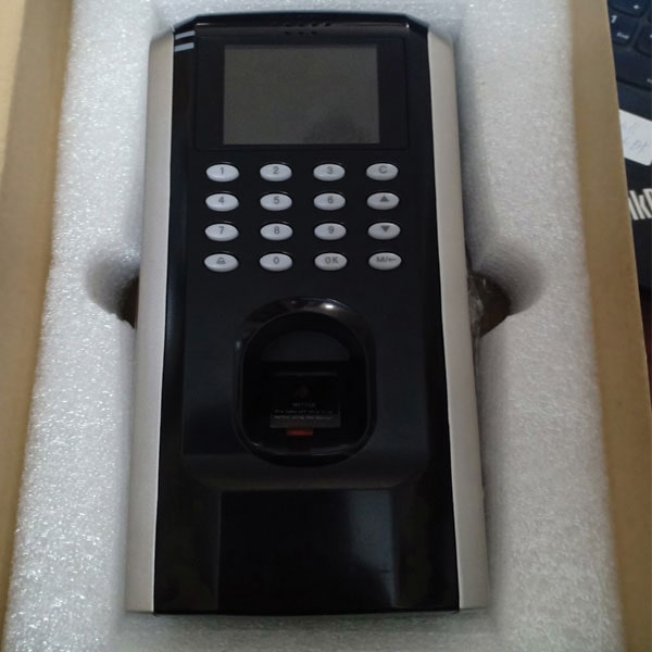 May-Cham-Cong-Ronald-Jack-SF200-chinh-hang-Wifi-2