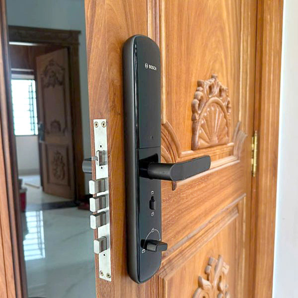 Dễ dàng lắp đặt với nhiều loại cửa khác nhau