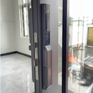 Thiết kế sang trọng, nhỏ gọn và phù hợp cửa nhôm